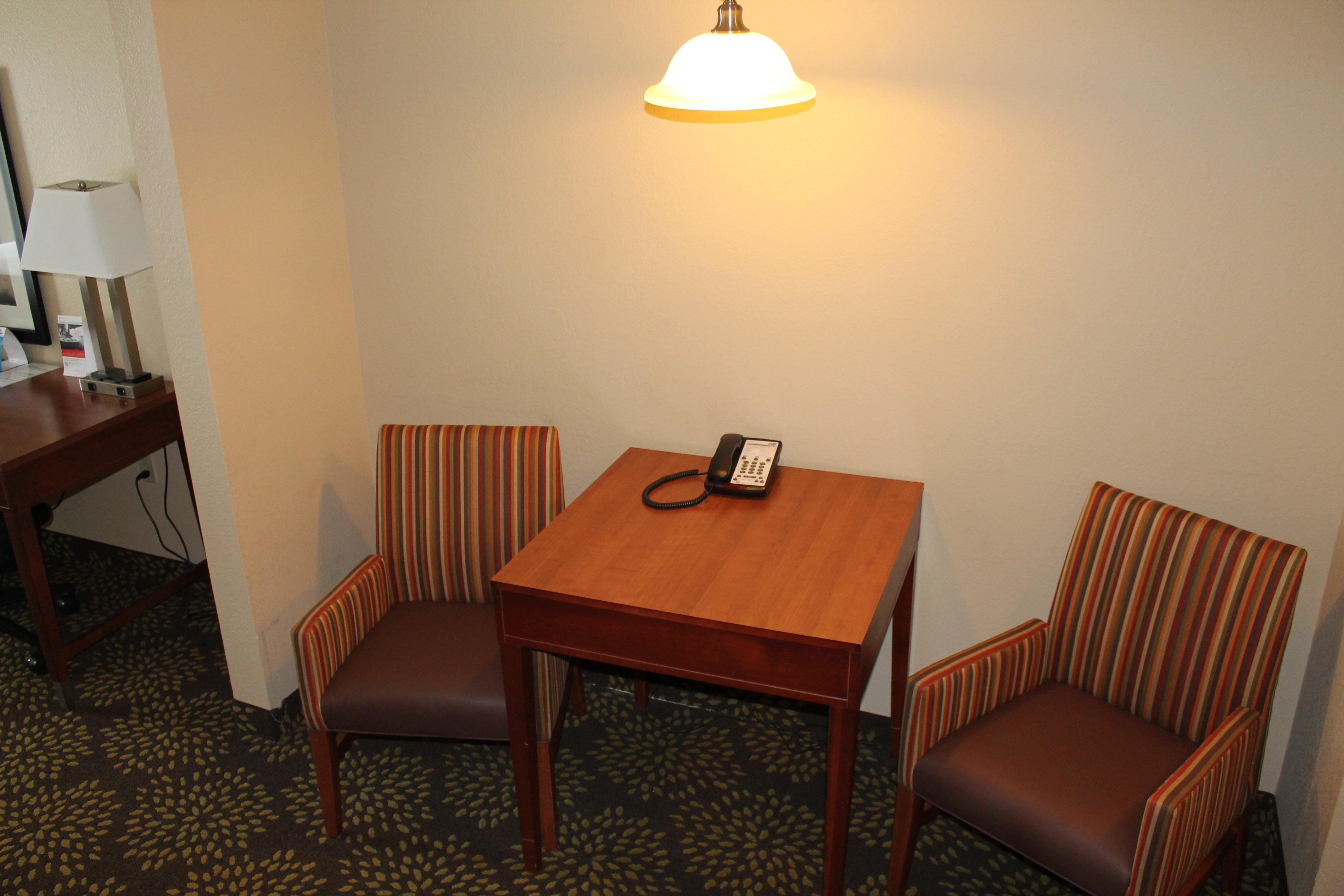 Holiday Inn Express Hotel & Suites Starkville, An Ihg Hotel Екстериор снимка